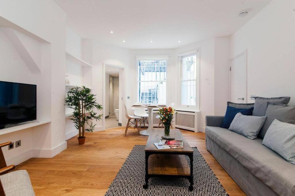 Charming Stylish One-Bedroom Apartment Londen Buitenkant foto